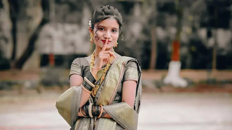 नथ Caption in Marathi for Instagram