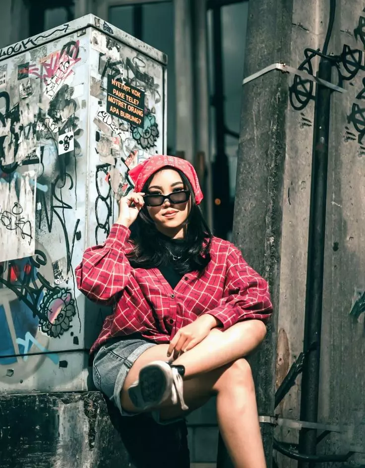 اے اللہ!
جو ہمارے حق میں بہتر ہے، بس وہی عطا کرنا، اور جو ہمارے لیے بہتر نہیں، ہمیں اس کی خواہش اور سوچ سے بھی محفوظ فرما۔
Attitude 2 Line Instagram Bio Ideas