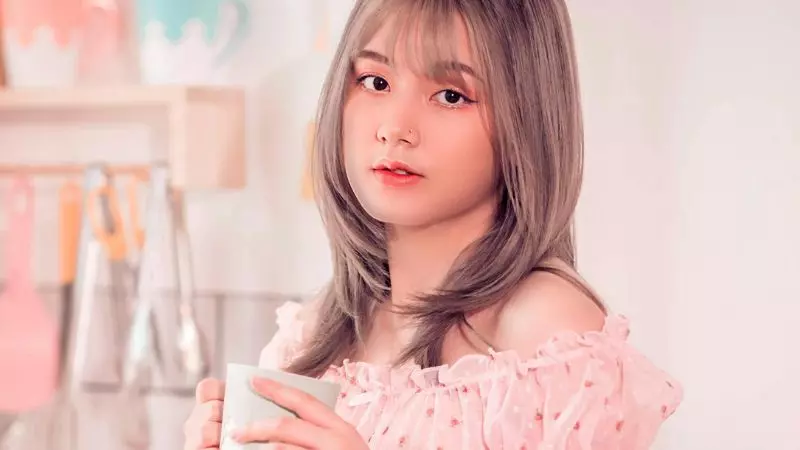 Sissy Caption Story